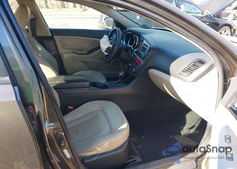 2011 Kia Optima Ex z USA, uszkodzony, nr VIN KNAGN4A7XB5059157